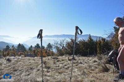 Casse-croûte face à la Montagne de Couspeau 2756a